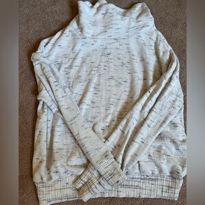 Women’s Anthropologie Lightweight Turtleneck